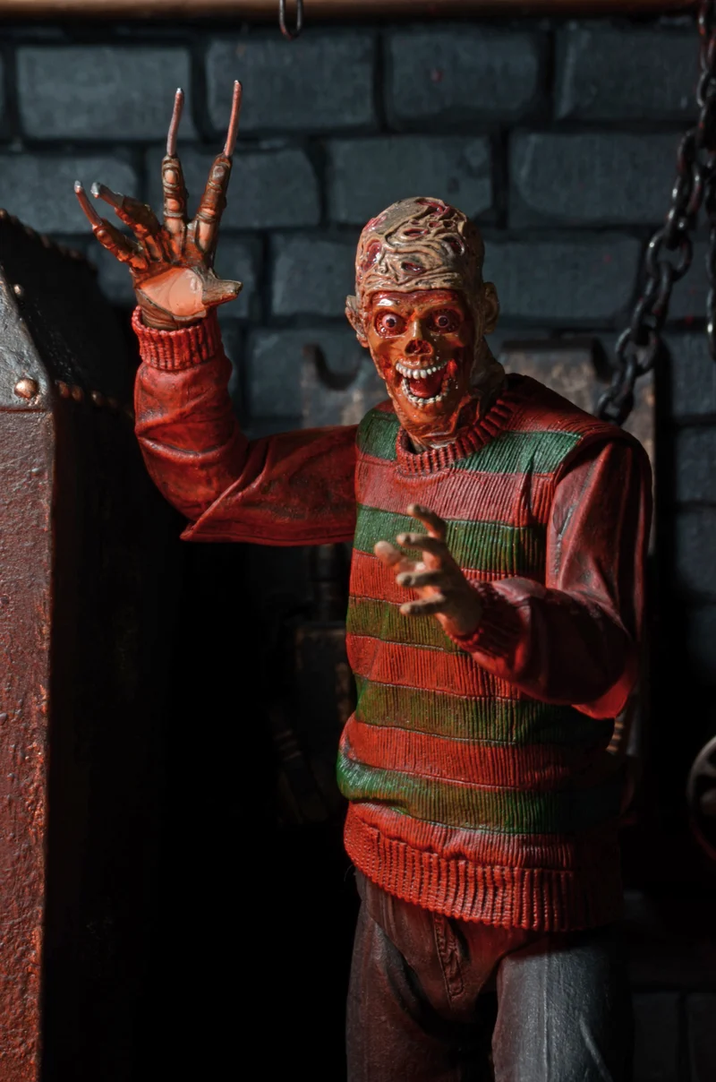 NECA Figura de Accion Ultimate: Pesadilla En La Calle Del Infierno 30 Aniversario - Freddy 7 Pulgadas