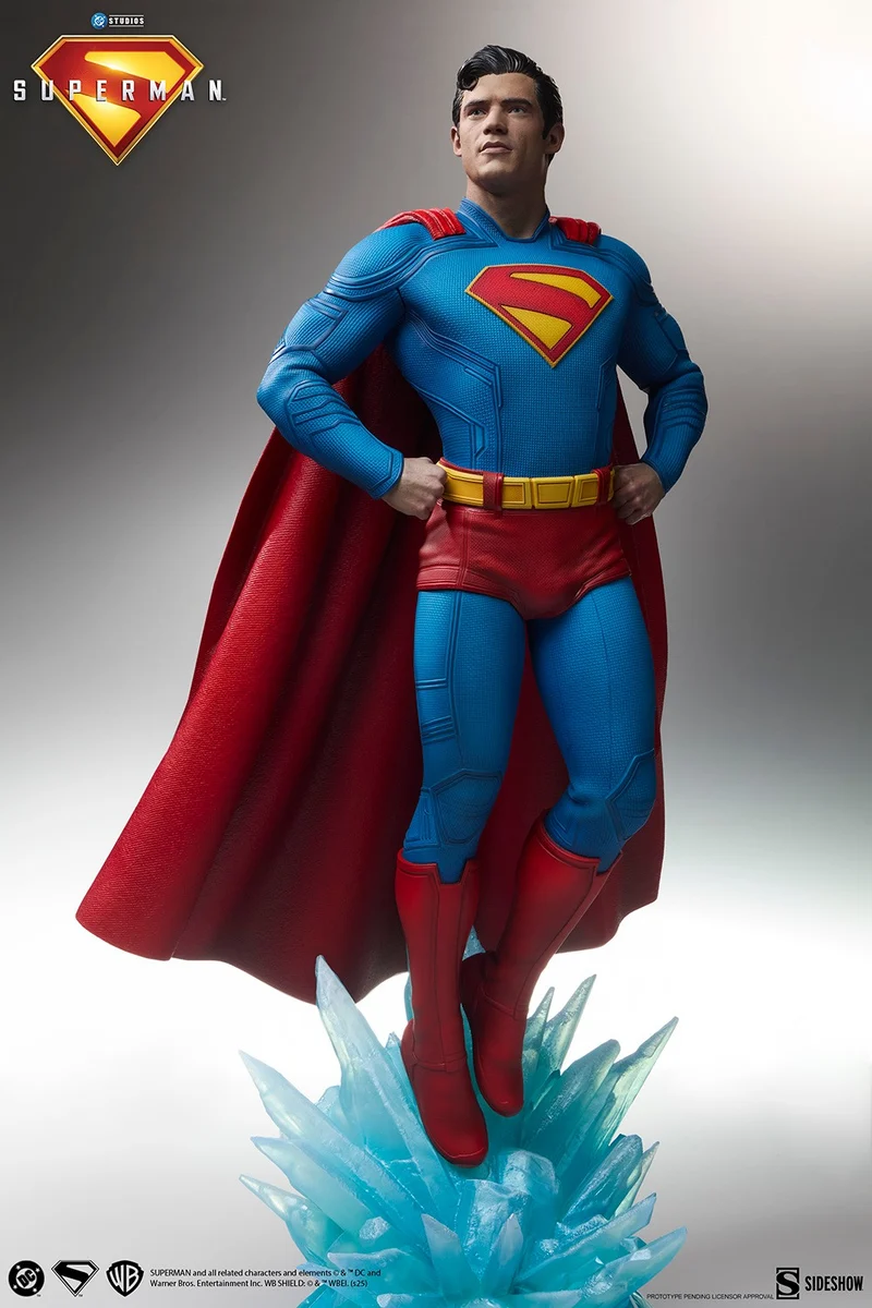 Sideshow Premium Format: DC Superman 2025 - Superman 24 Pulgadas