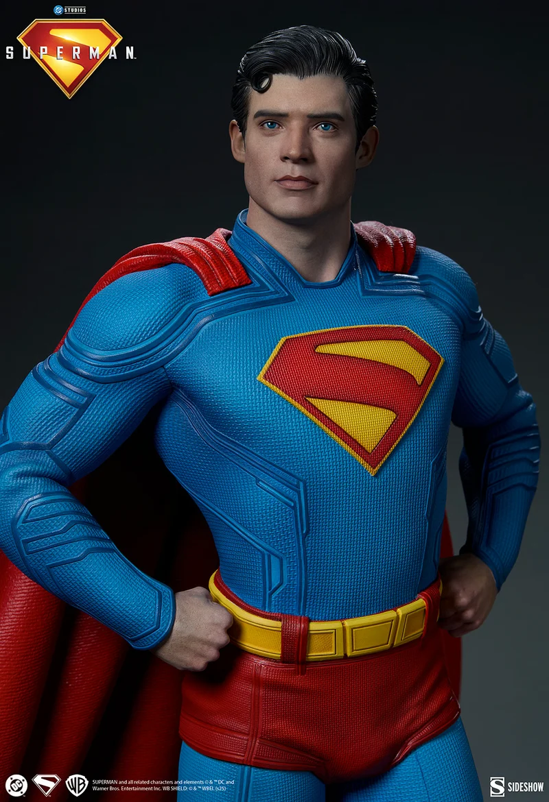 Sideshow Premium Format: DC Superman 2025 - Superman 24 Pulgadas