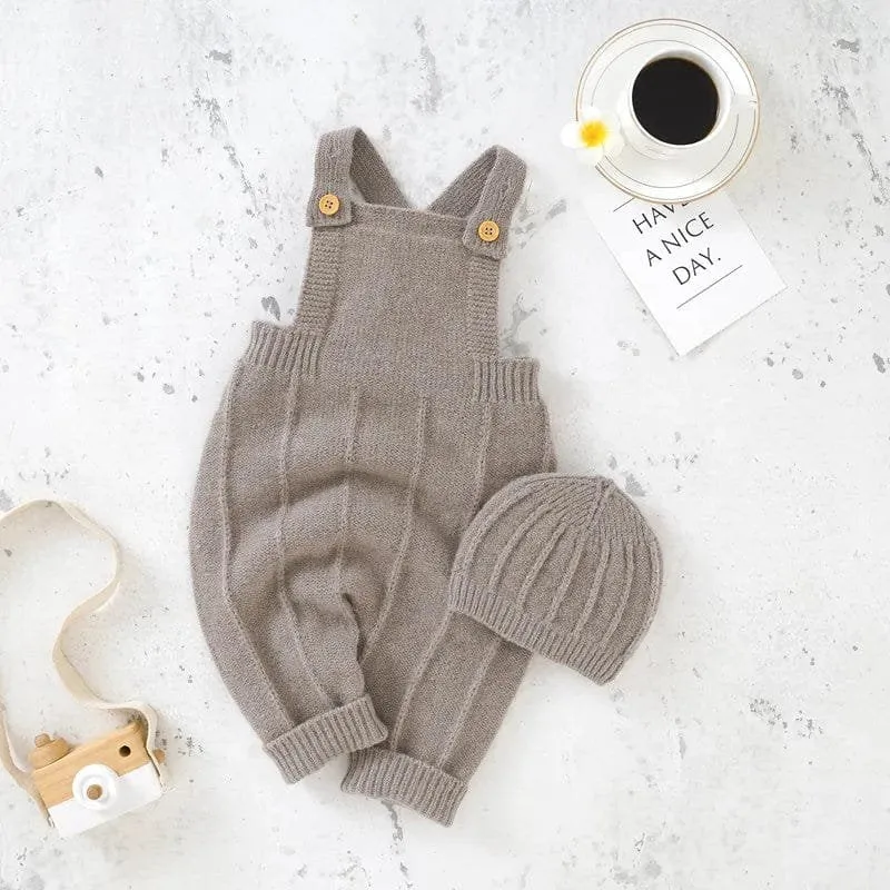 Sleeveless Knitted Romper & Hat Set: Neutral Baby Outfit