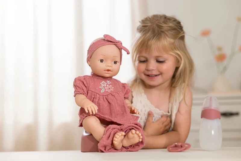 Muñeca Cuidados Livia · Little Dutch