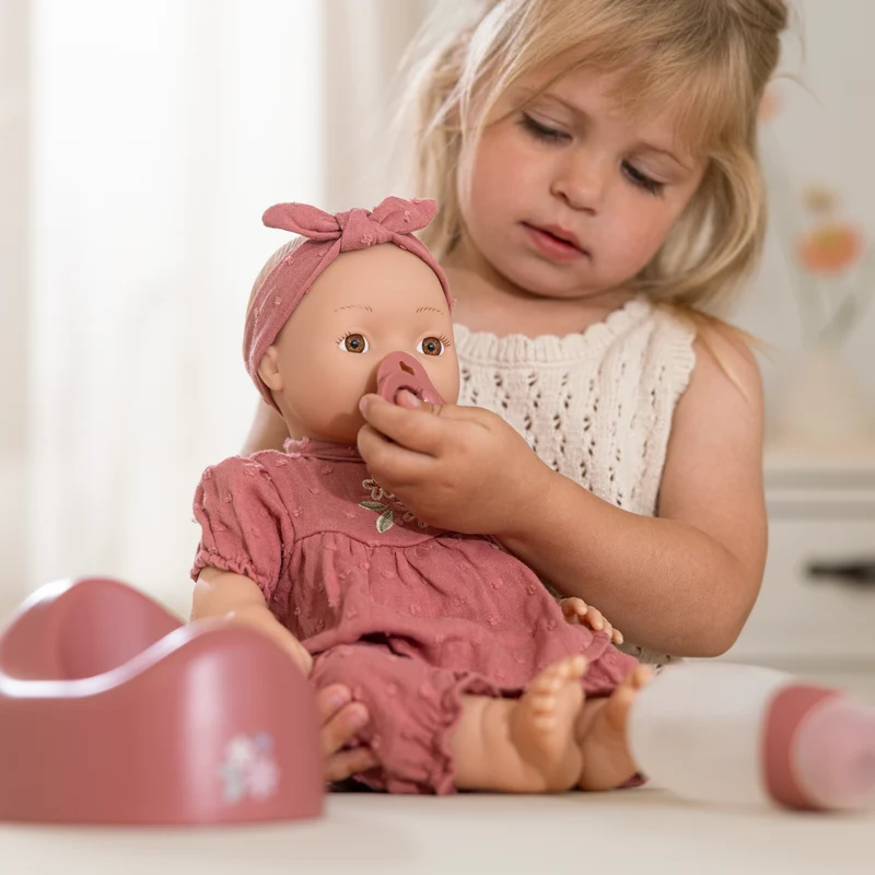 Muñeca Cuidados Livia · Little Dutch
