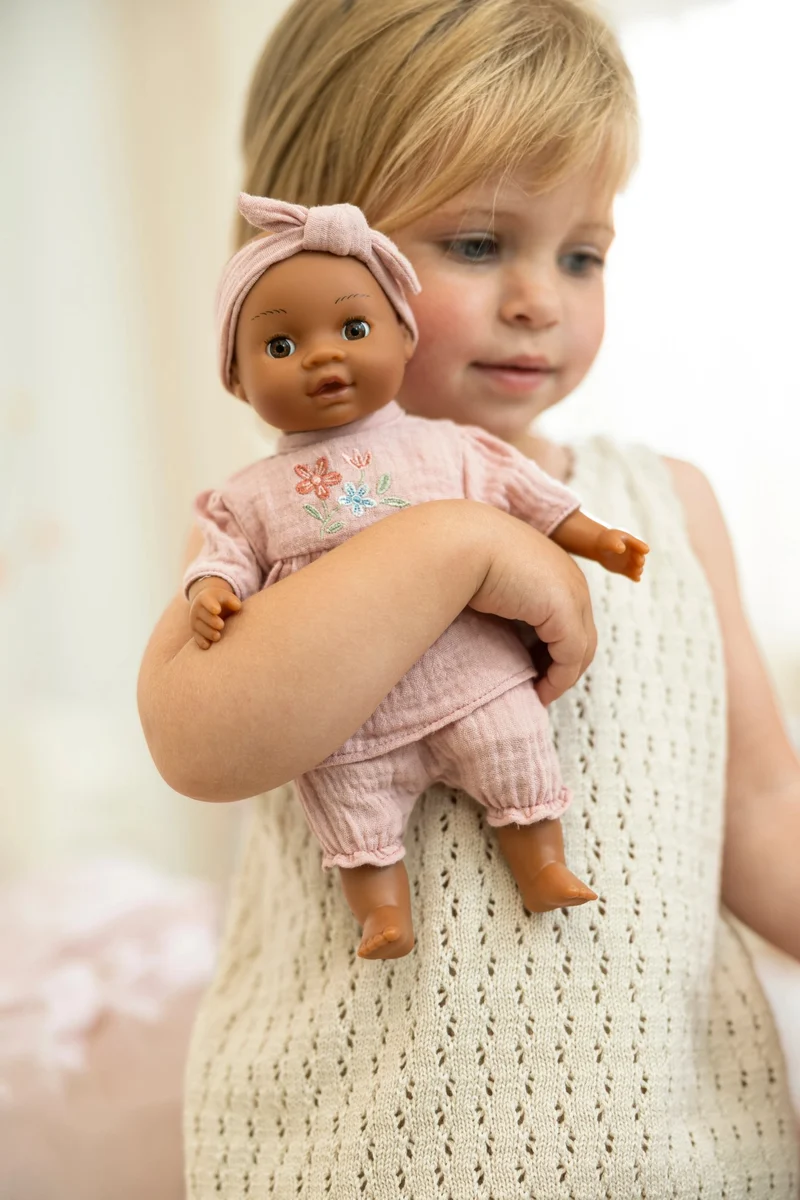 Muñeca Yara · Little Dutch