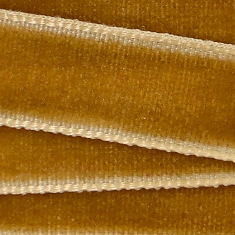 Velvet ribbon