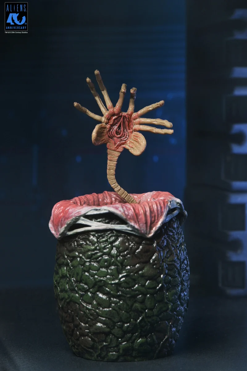 NECA Figura de Accion Ultimate: Aliens 40 Aniversario - Warrior Xenomorph Black 7 Pulgadas