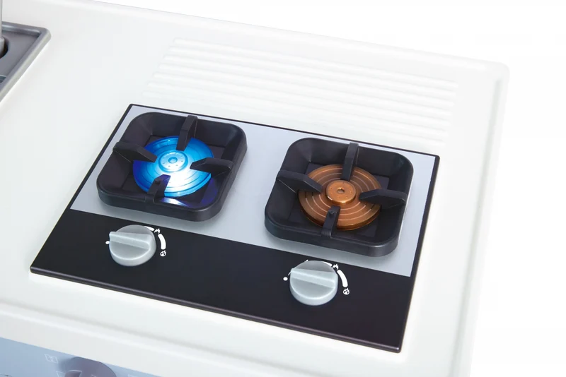 Cocina Deluxe con agua corriente · Hape