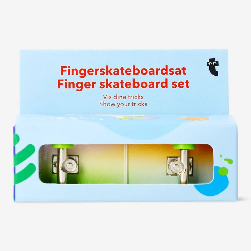 Finger skateboard set