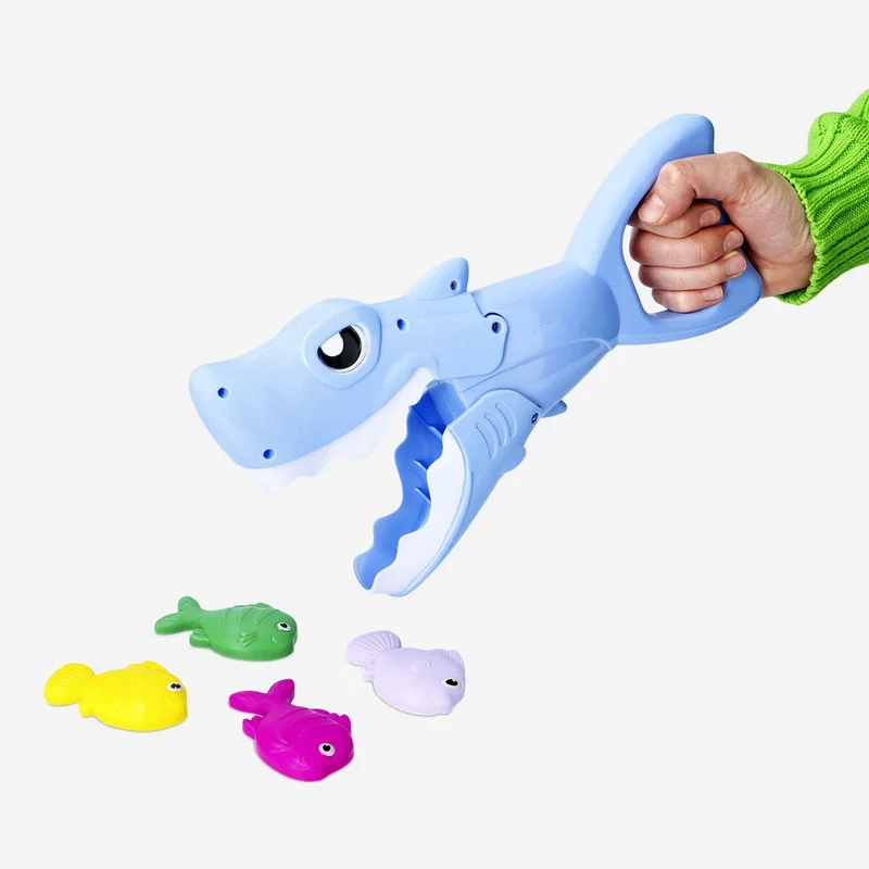 Shark sand grabber