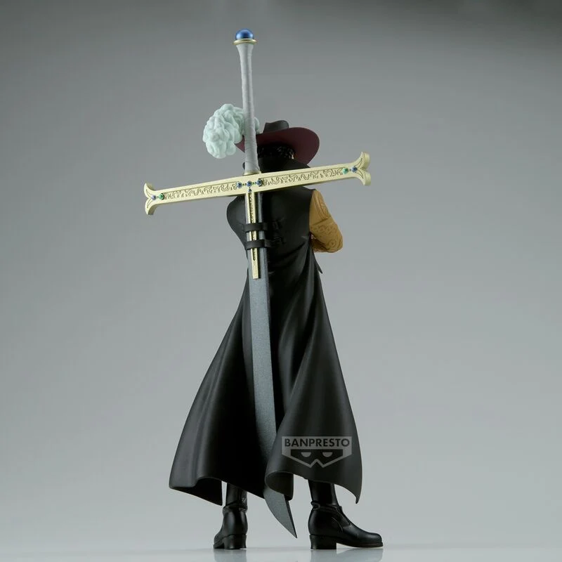 Figura DXF Dracule Mihawk - One Piece The Grandline Series 17cm