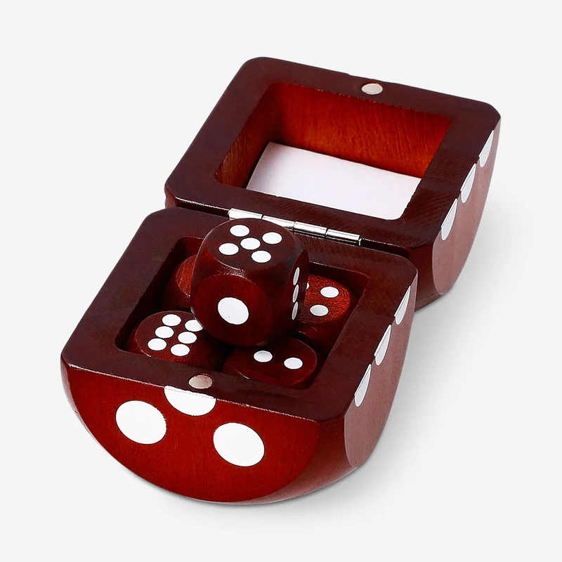 Set of wooden dice - 5 pcs