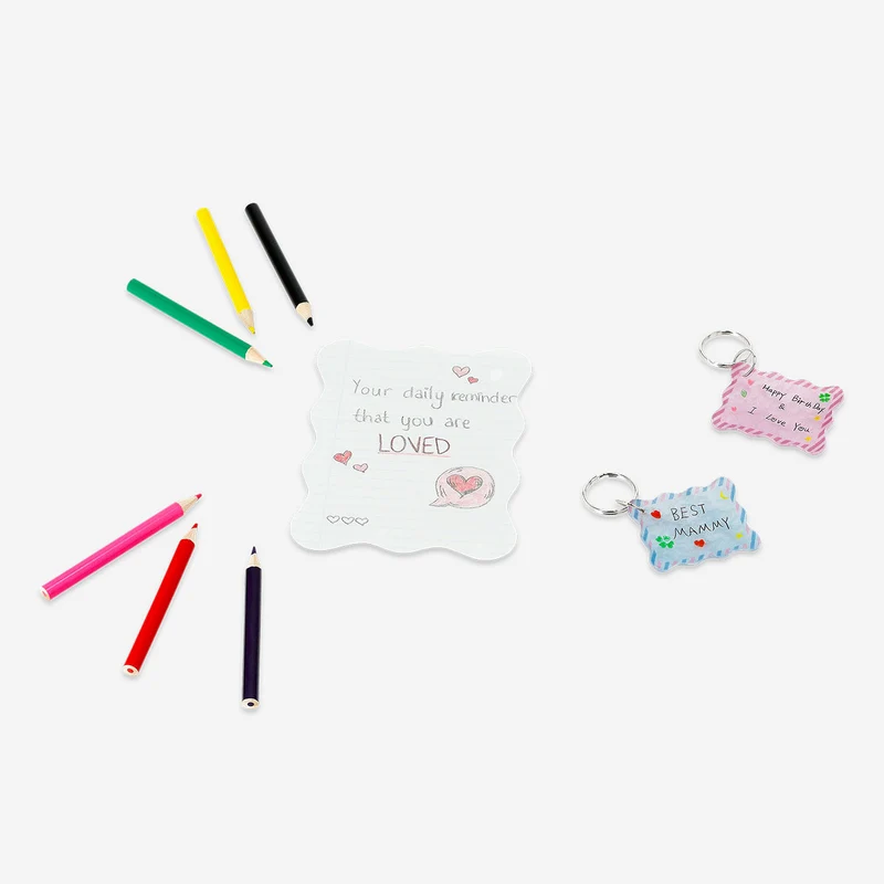 DIY keyrings with shrink plastic