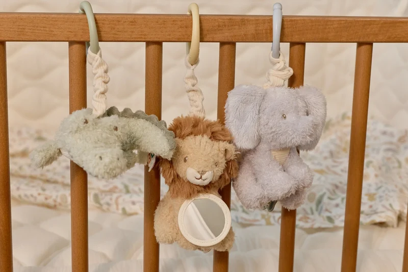 Juguetes colgantes Safari Friends · Little Dutch