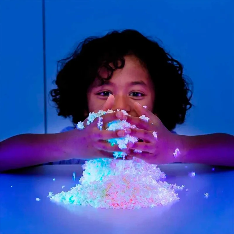Playfoam Pluffle Twist brilla en la oscuridad
