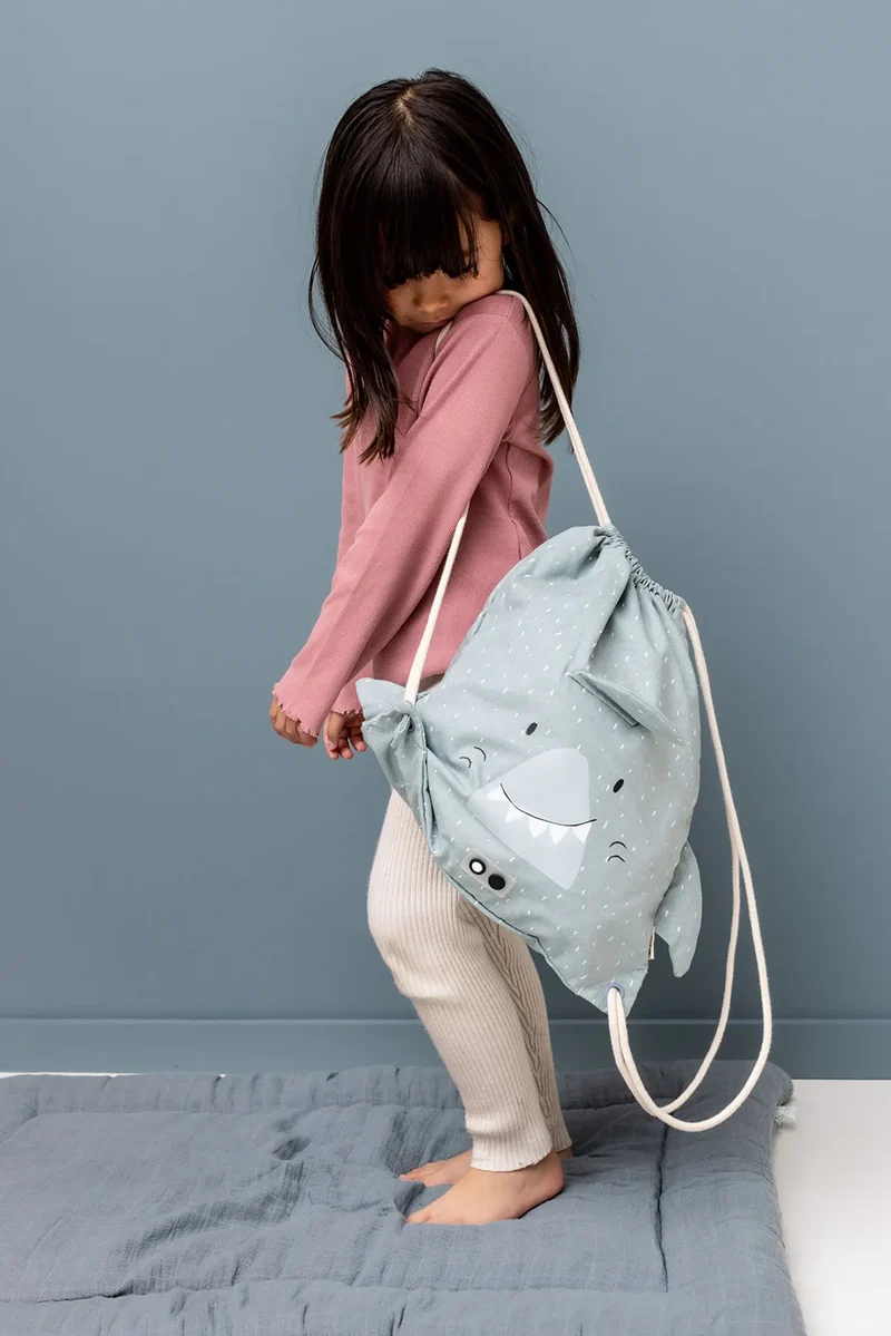 Mochila Saquito de Tela Shark · Trixie