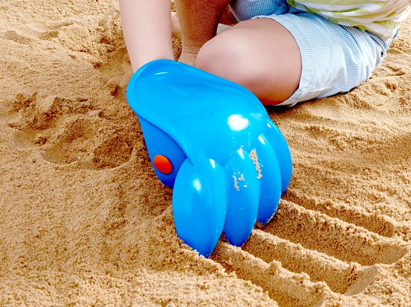 Garra Rastrillo gigante Azul · Hape