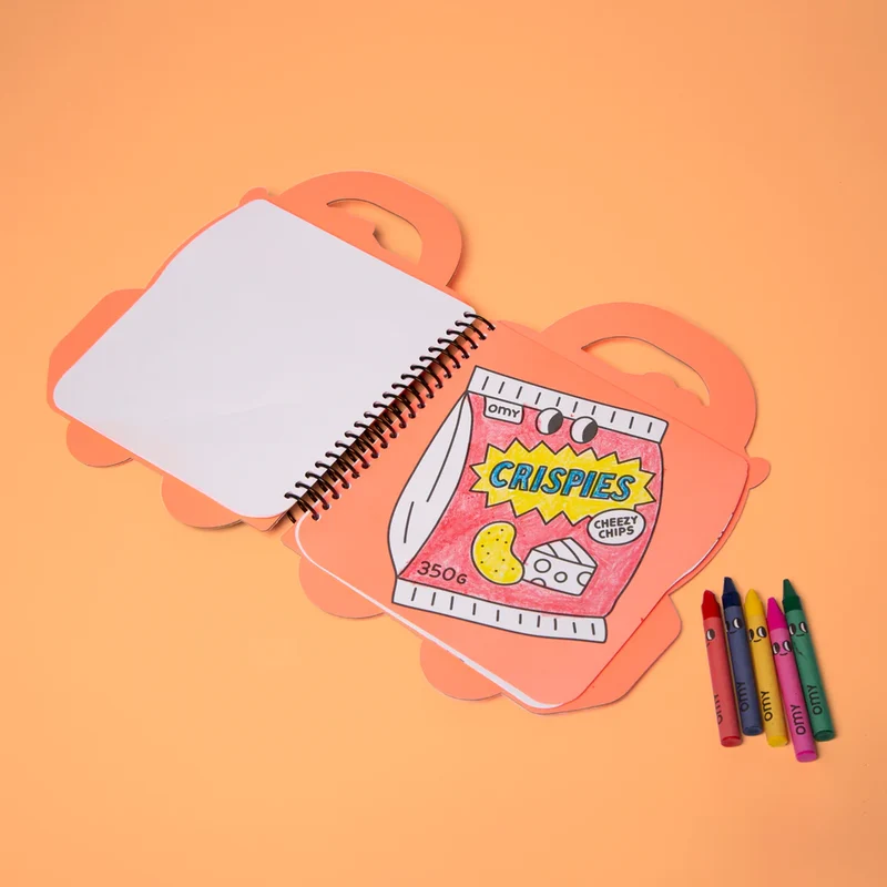 Libro con pinturas y pegatinas Yummi · OMY
