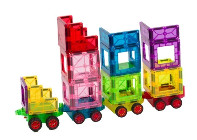 Imanix Train con vagones 38 pzas · Braintoys