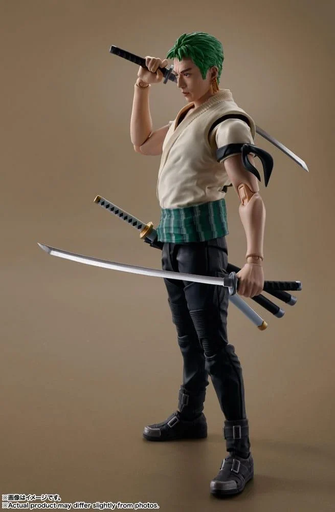 Figura Articulada Roronoa Zoro - One Piece Netflix SH Figuarts