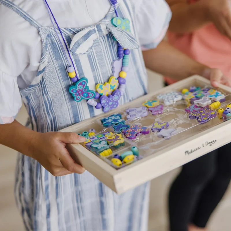 Cuentas de Madera Mariposas · Melissa & Doug