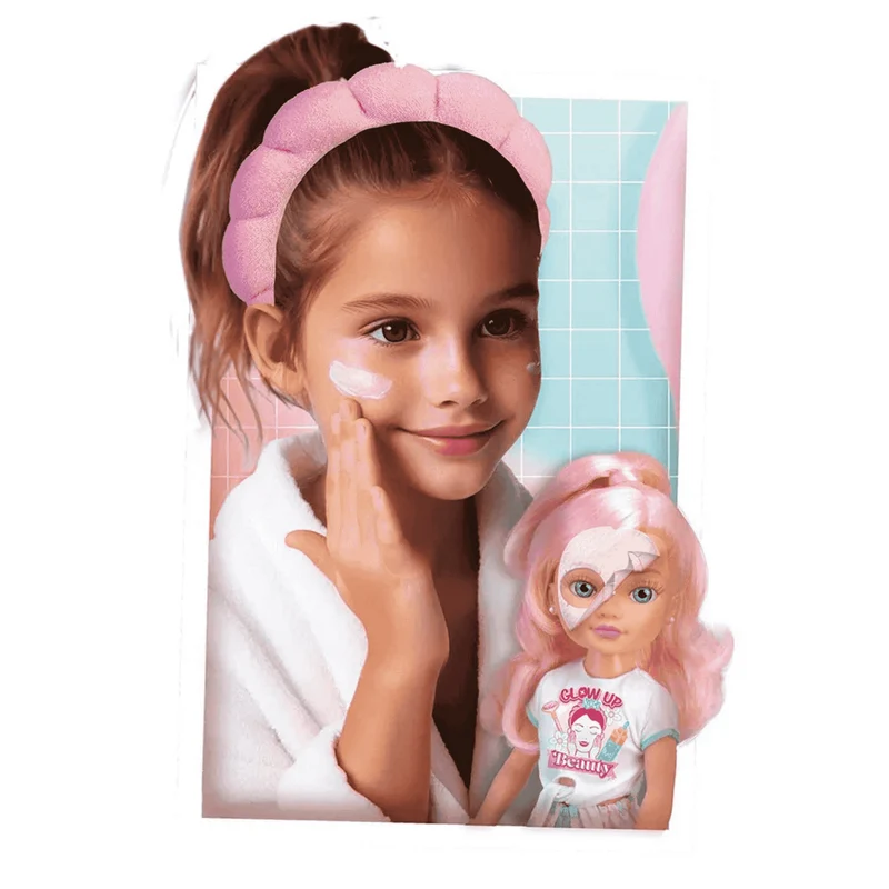 Nancy Glow Up Beauty Pack de Famosa