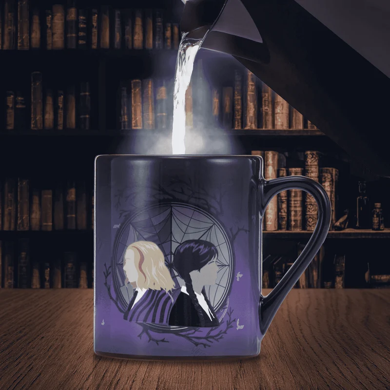 Taza Miércoles Cambia De Color