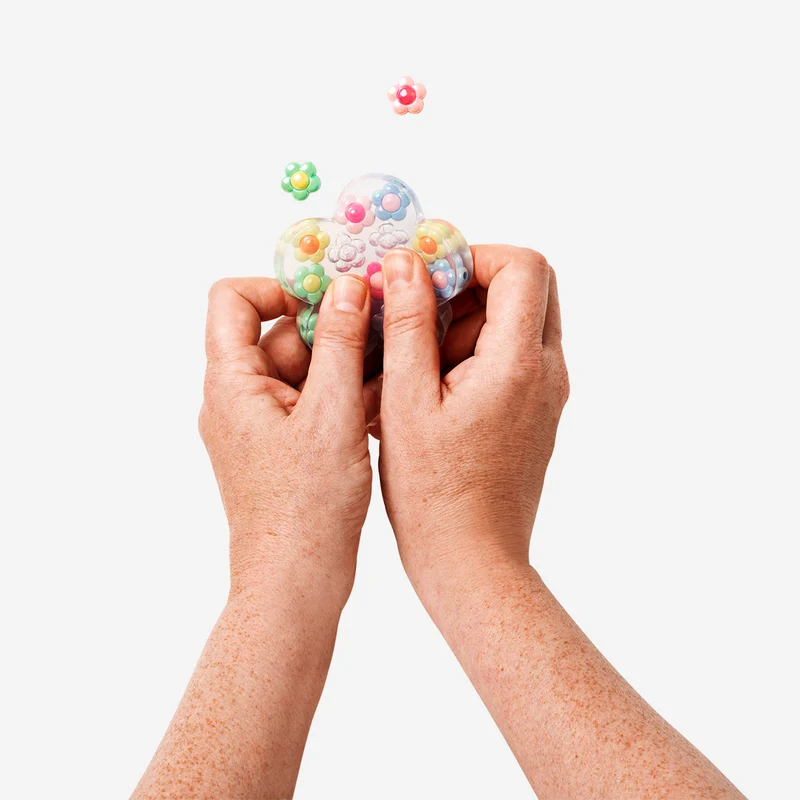 Pop and pick flower bead set