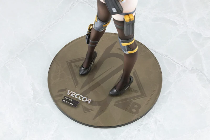 Kotobukiya: Girls Frontline 2 Exilium - Vector Molotov Bunny Escala 1/7