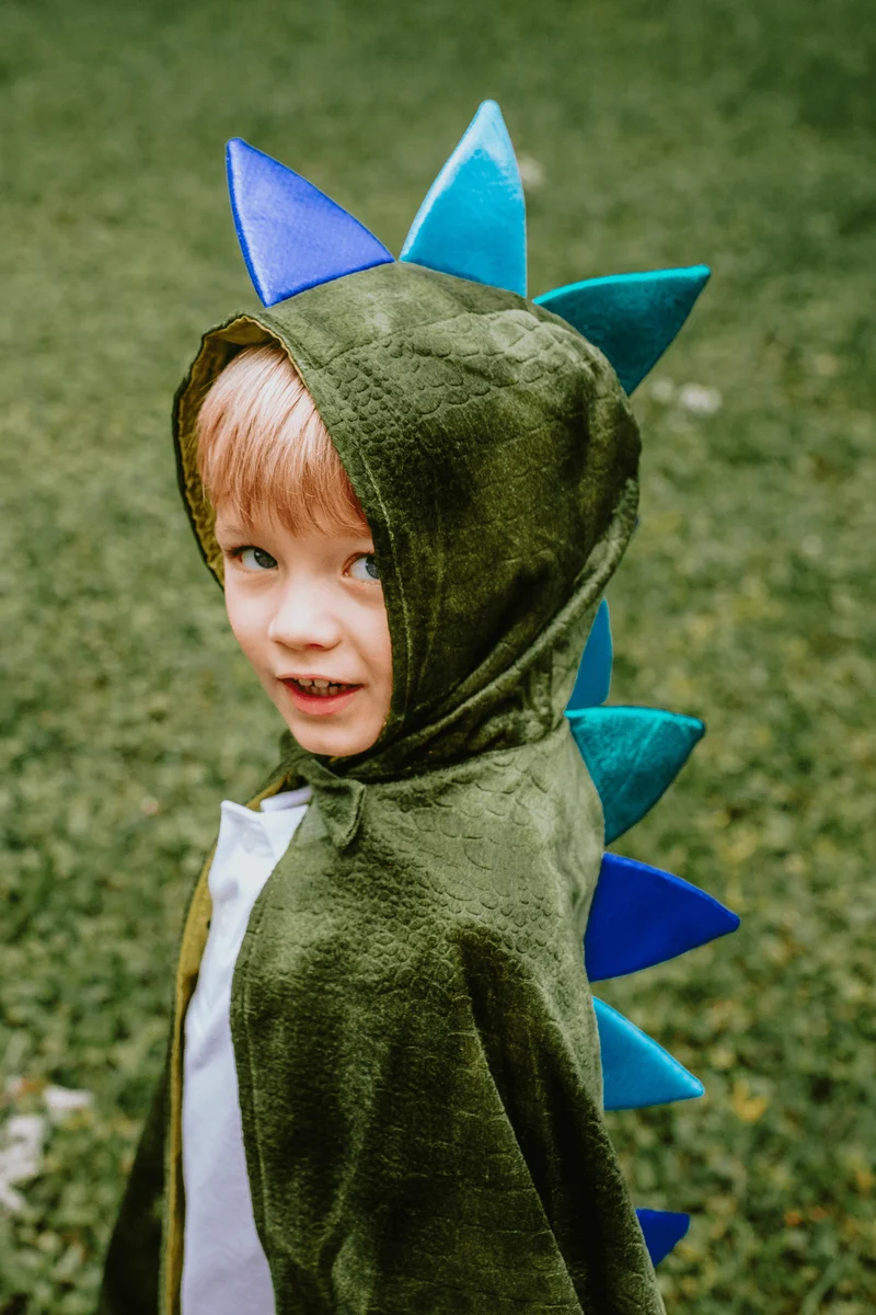 Capa Dragón con garras · Great Pretenders 5-6 años