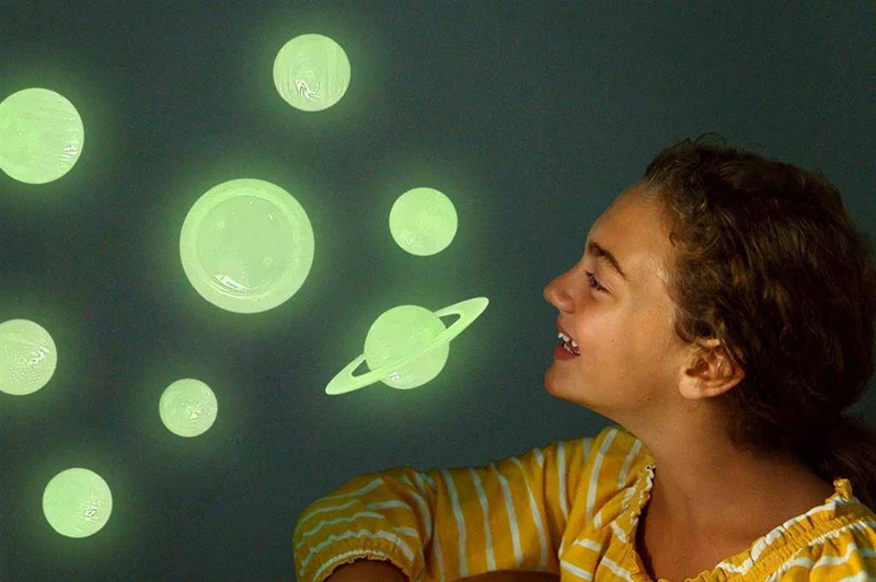 Sistema Solar 3D Brillante en la Oscuridad · 4M
