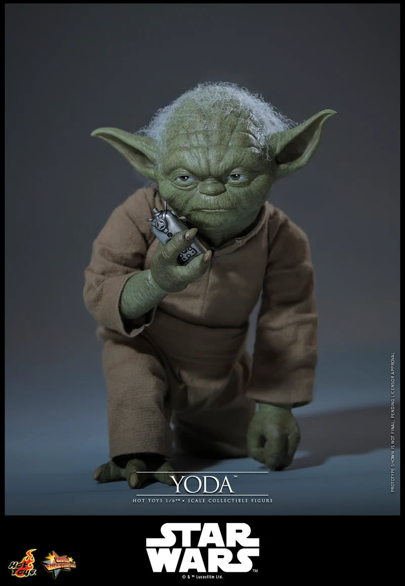 Hot Toys Movie Masterpiece Series: Star Wars Revenge Of The Sith - Yoda Escala 1/6