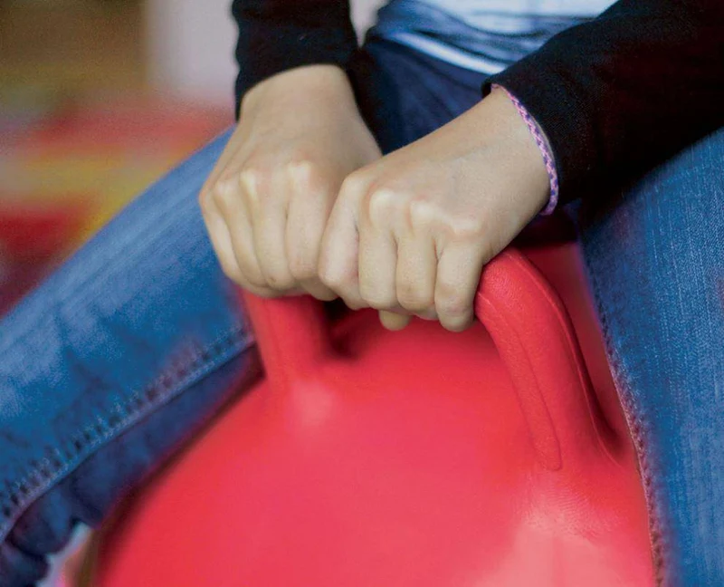 Pelota saltarina XXL roja · Ludi