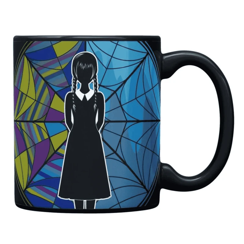Taza térmica Wednesday con silueta en la ventana
