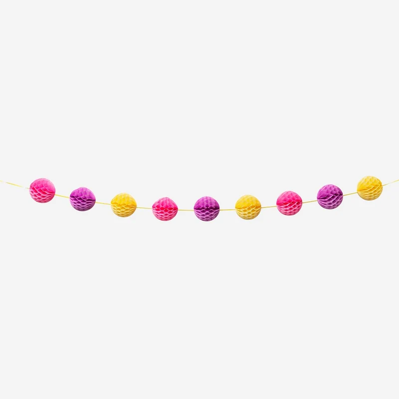 Garland. 250 cm