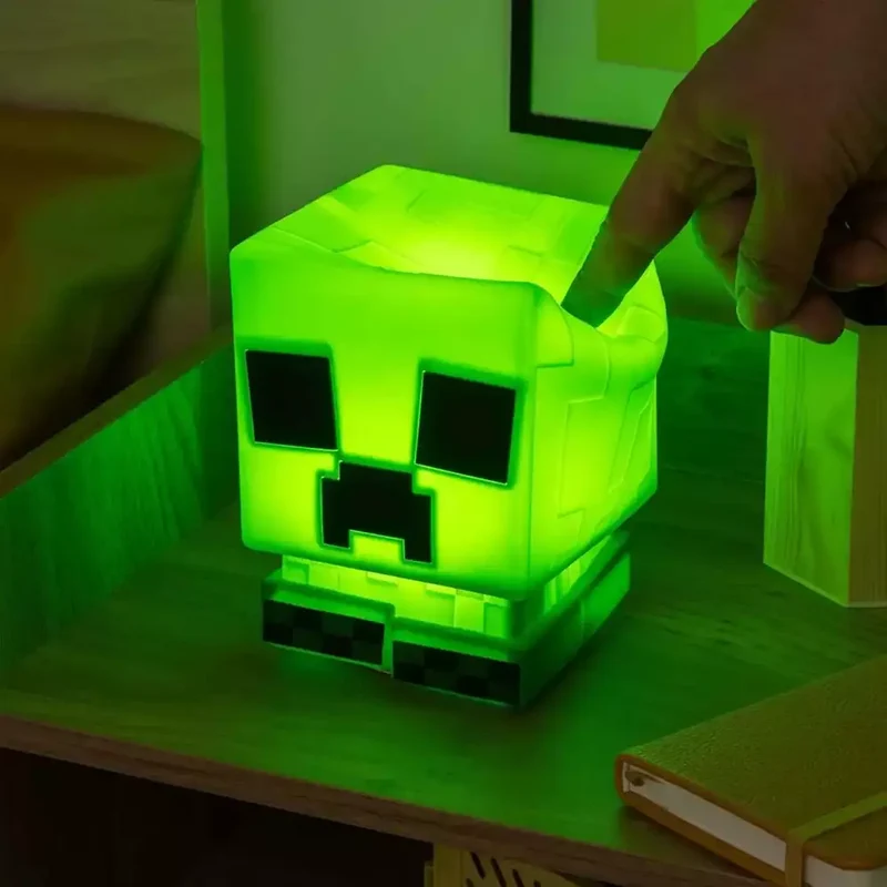 Lámpara Creeper SquishyGlo Minecraft 15 cm