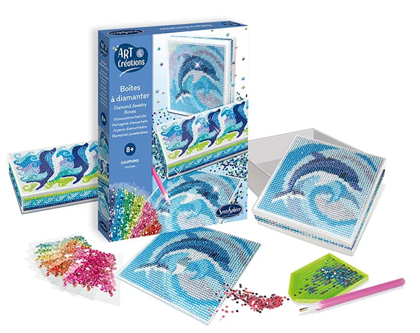 Creaciones con Diamantes Delfines · Sentosphere