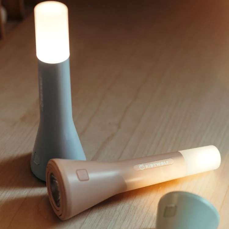 Flashlight (varios colores) Linterna · Kidywolf