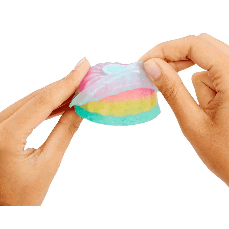 L.O.L. Surprise Muñeca Mix & Make Birthday Cake