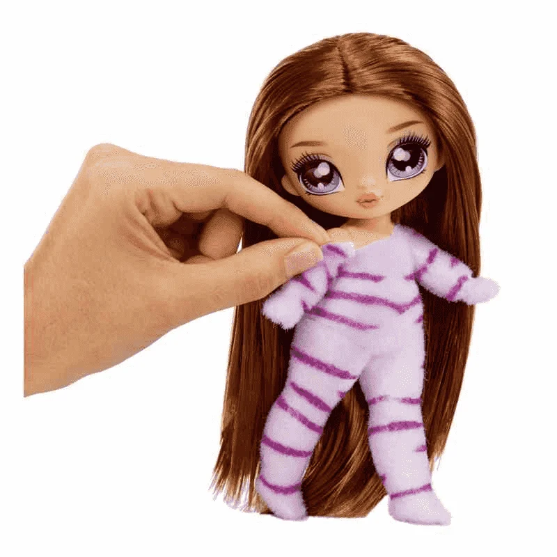Na! Na! Na! Muñeca Fuzzy Surprise - Tabby Cat Girl (Chica Gato Tabby)