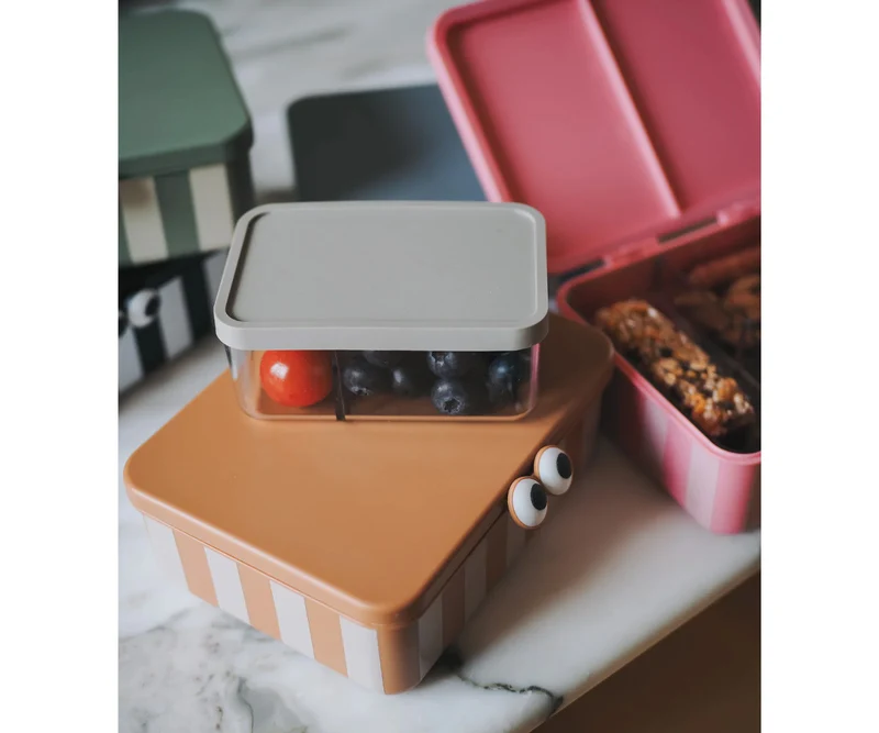 Caja de Almuerzo con 3 Bandejas Pink · Noui Noui