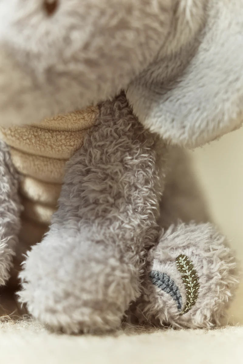 Elefante 17 cm Safari Friends · Little Dutch
