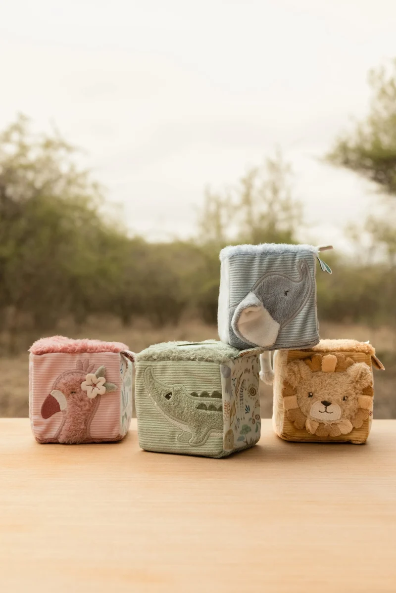 Cubos Blanditos Apilables Safari Friends · Little Dutch