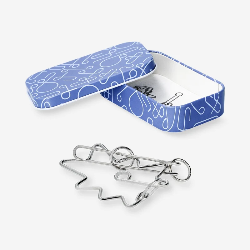 IQ puzzle in tin box - Easy