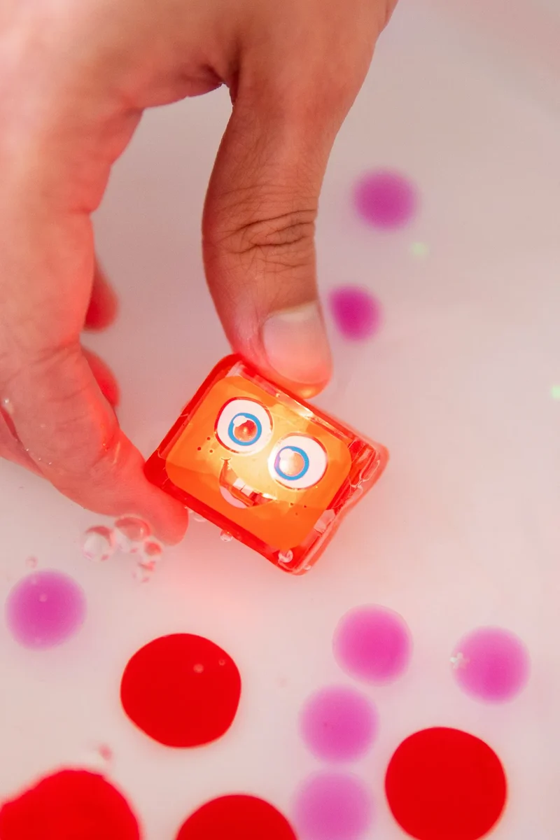 GloPals Cubos luz para el baño BLAIR Rojo
