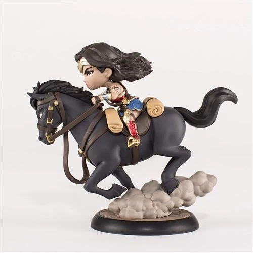 Figura Wonder Woman en Caballo - DC Comics Q Fig 15cm