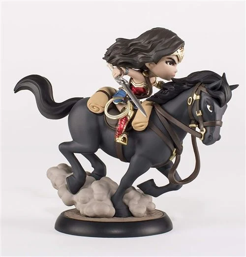 Figura Wonder Woman en Caballo - DC Comics Q Fig 15cm