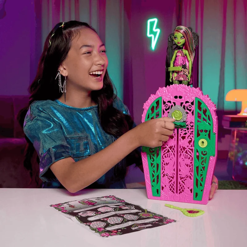 Monster High Skulltimate Venus