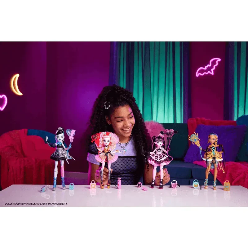 Monster High Cumplespantos Cleo De Nile – Muñeca de fiesta con accesorios temáticos