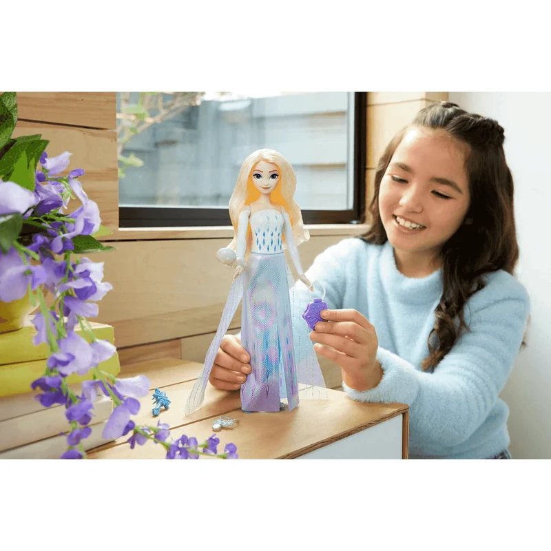 Muñeca Elsa Spin & Reveal de Frozen - ¡Descubre la Magia con Cada Giro!