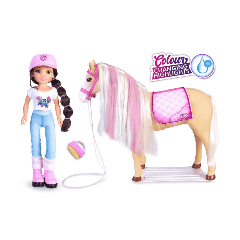 Nancy, Un Dia Con Su Caballo