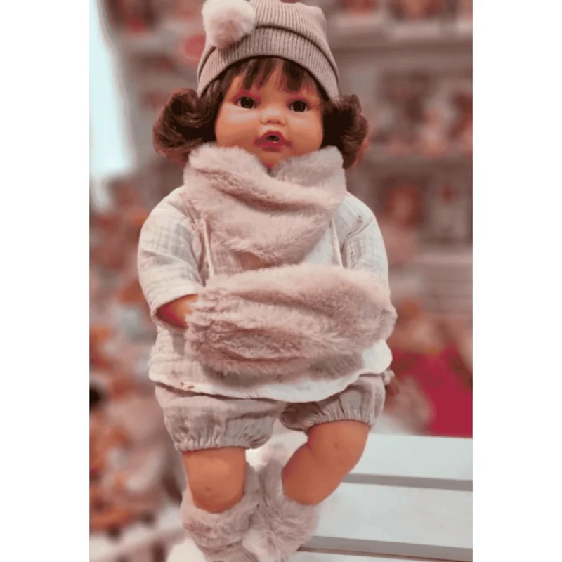 Muñeca Beni Llora Invierno con Manta - Antonio Juan